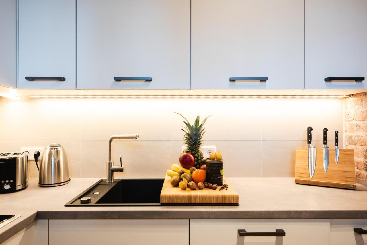 Luxurious Urban Living - Premium Downtown Next To Hbf Appartement Berlijn